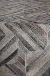 Exquisite Rugs Natural Hide Cowhide Silver Area Rug