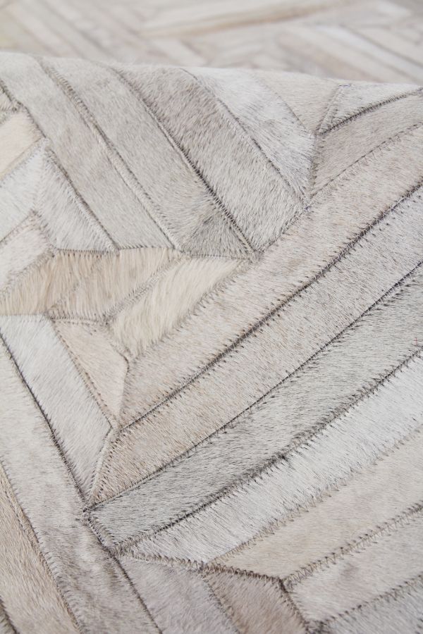 Exquisite Rugs Natural Hide Cowhide Silver Area Rug