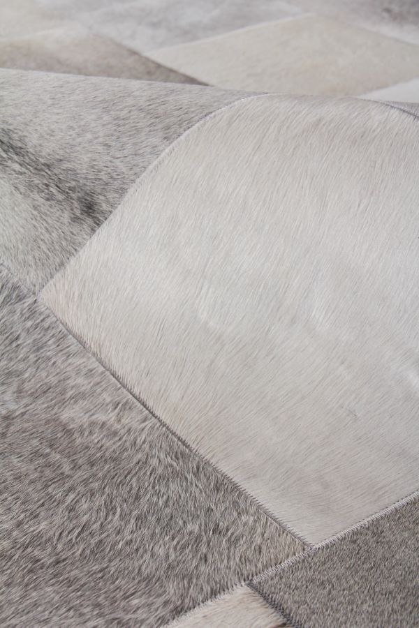 Exquisite Rugs Natural Hide Cowhide Silver Area Rug