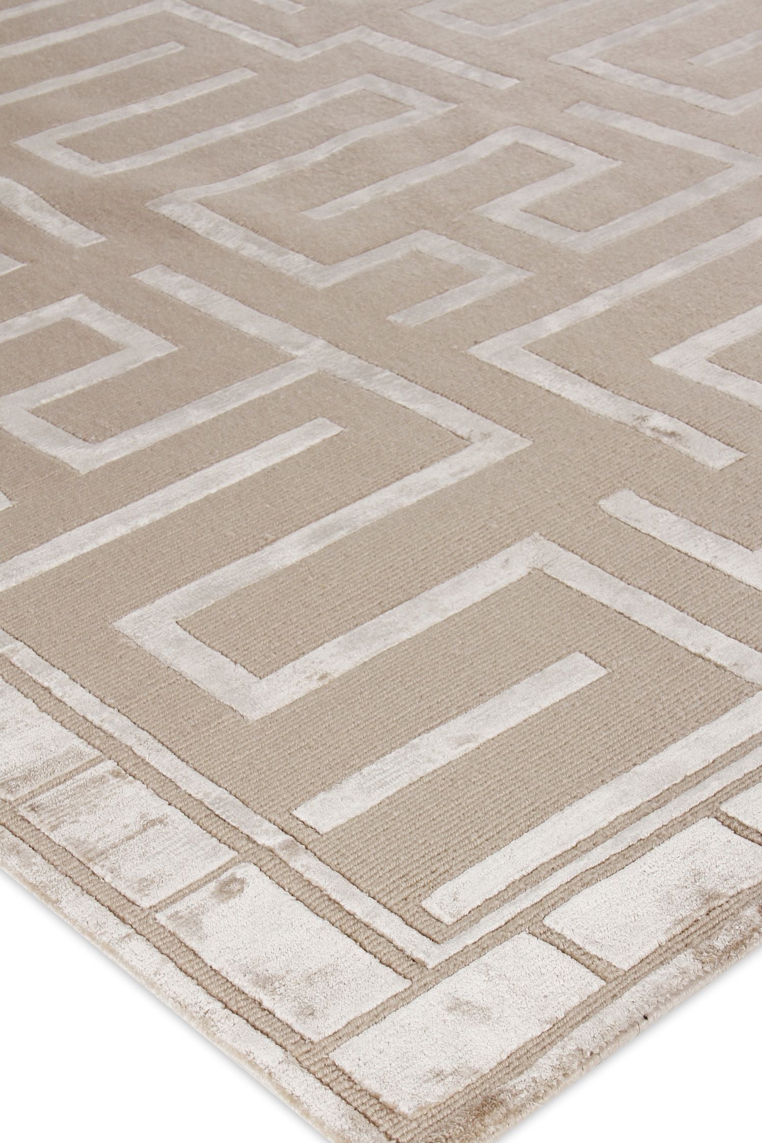 Exquisite Rugs Metro Velvet Handmade Hand-Knotted New Zealand Wool and Viscose  Area Rug