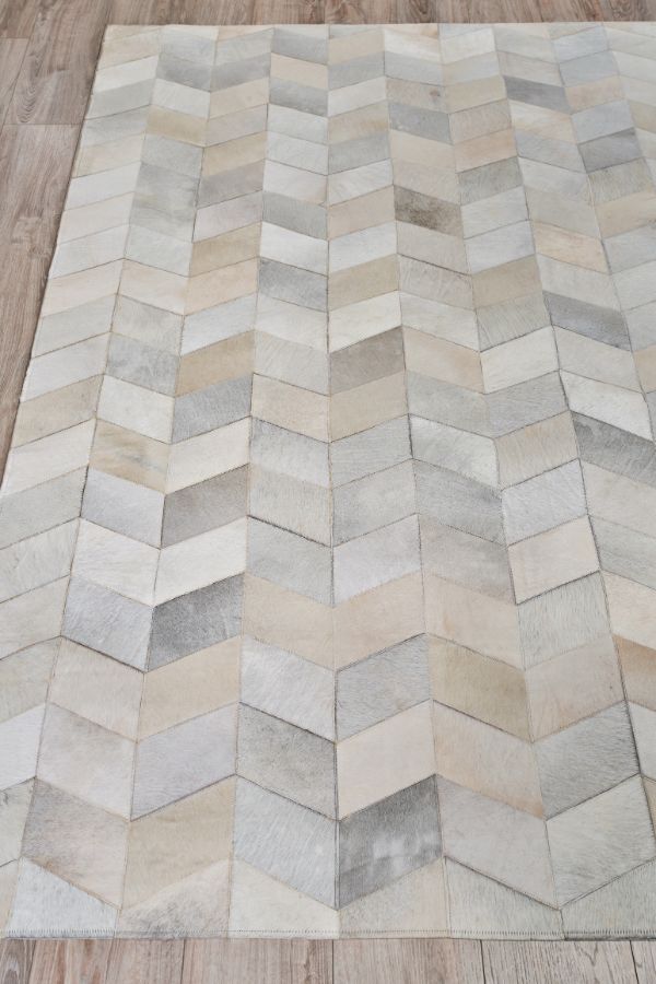 Exquisite Rugs Natural Hide Cowhide Silver Area Rug