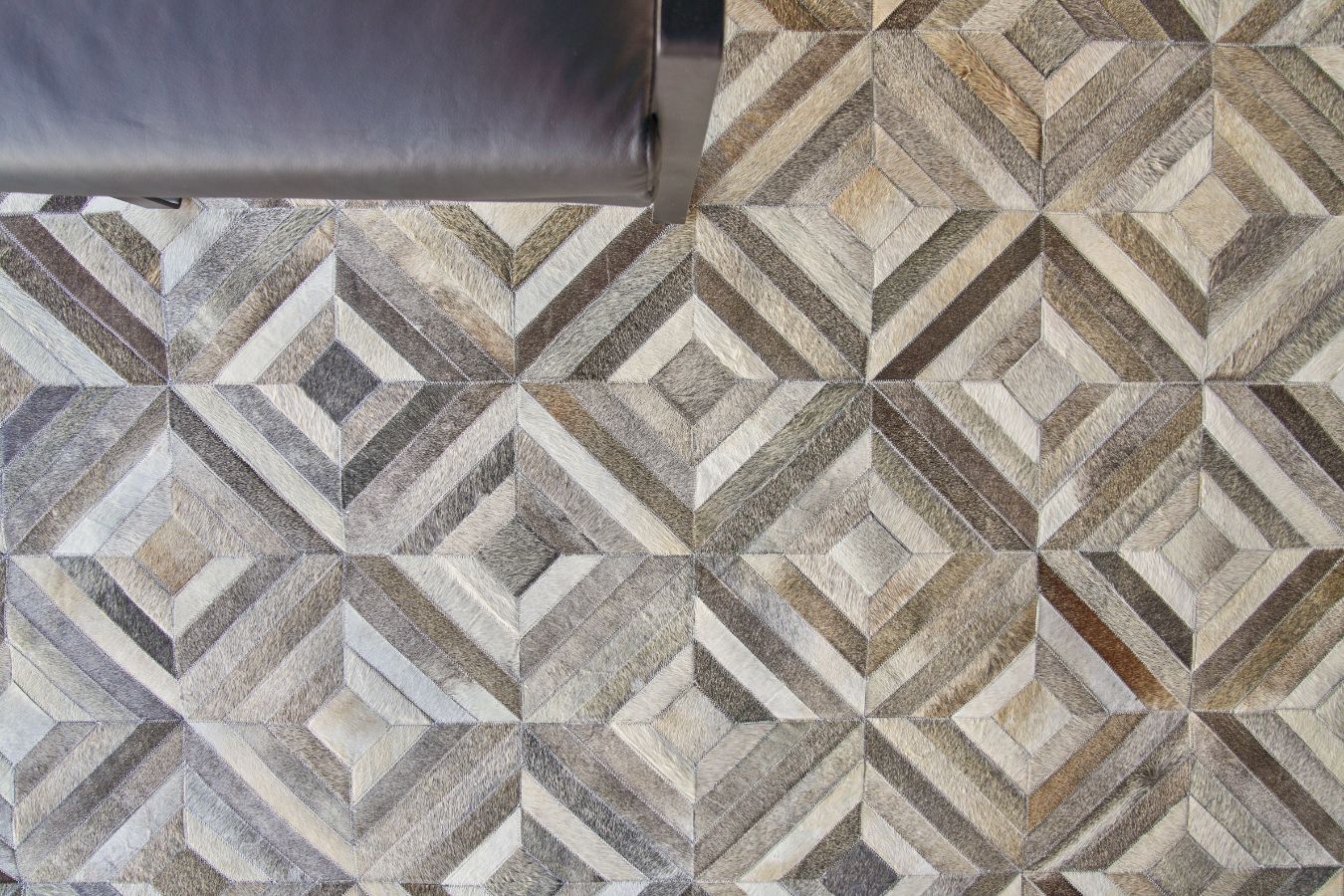 Exquisite Rugs Natural Hide Cowhide Silver Area Rug