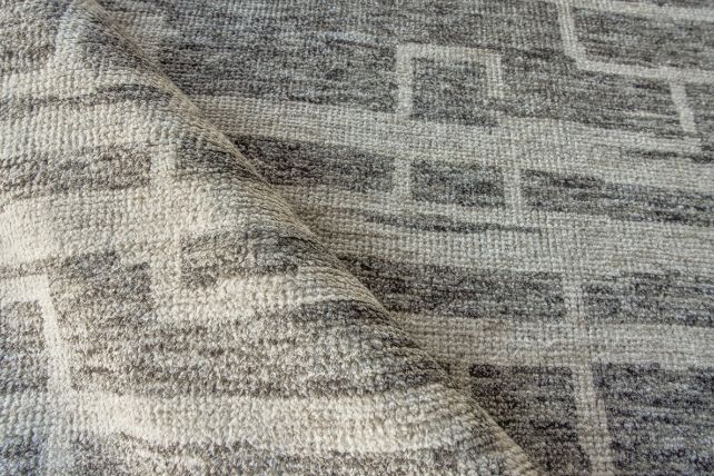 Exquisite Rugs Aldridge Handmade Hand-Knotted New Zealand Wool and Bamboo Silk Area Rug