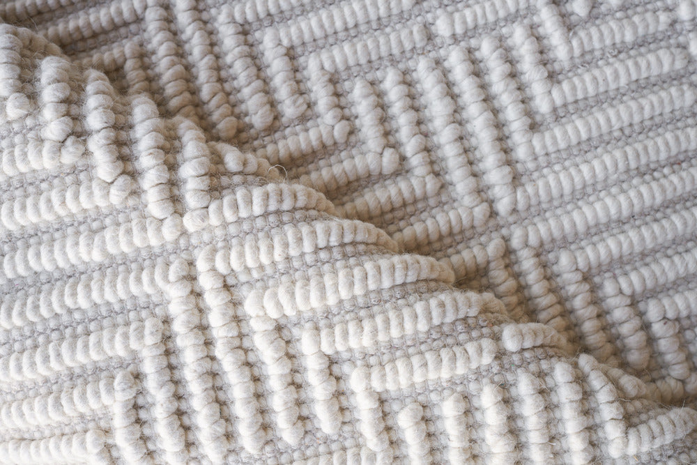 Exquisite Rugs Manzoni Handmade Hand Loomed Viscose and Cotton Area Rug