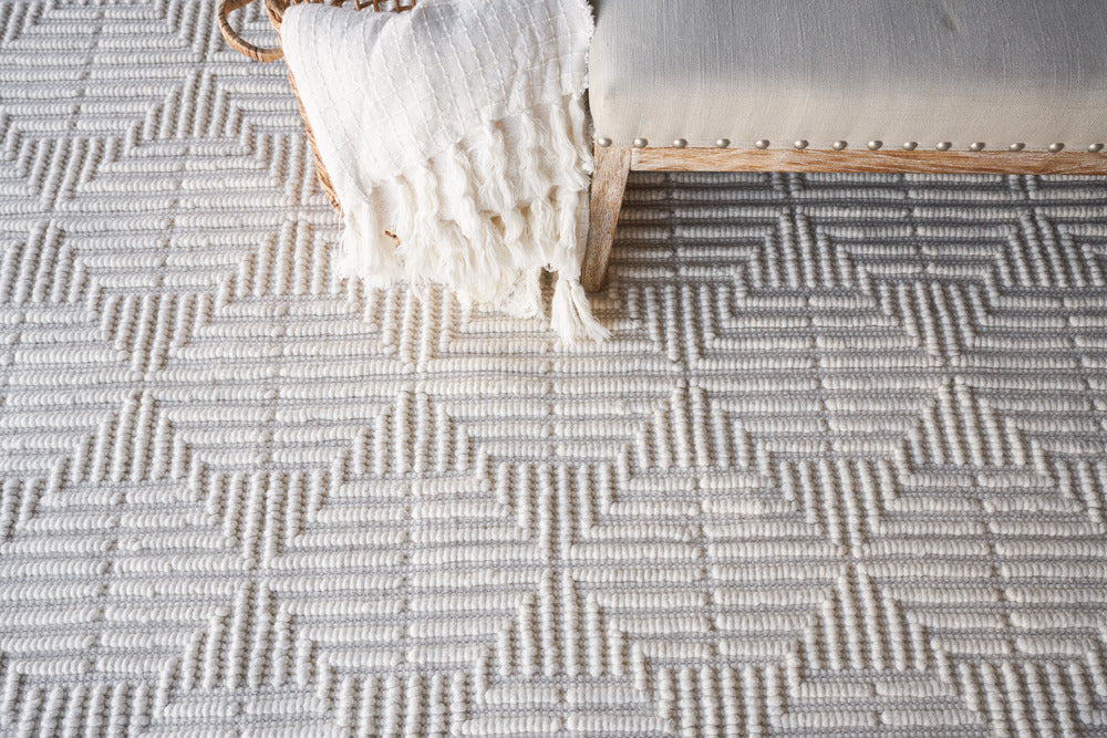 Exquisite Rugs Manzoni Handmade Hand Loomed Viscose and Cotton Area Rug