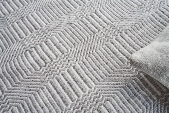 Exquisite Rugs Naples INDOOR/OUTDOOR Handmade Flatwoven PET yarn Area Rug