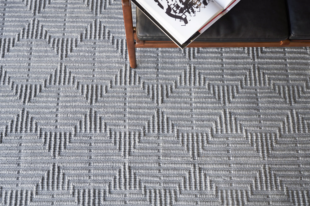 Exquisite Rugs Manzoni Handmade Hand Loomed Viscose and Cotton Area Rug
