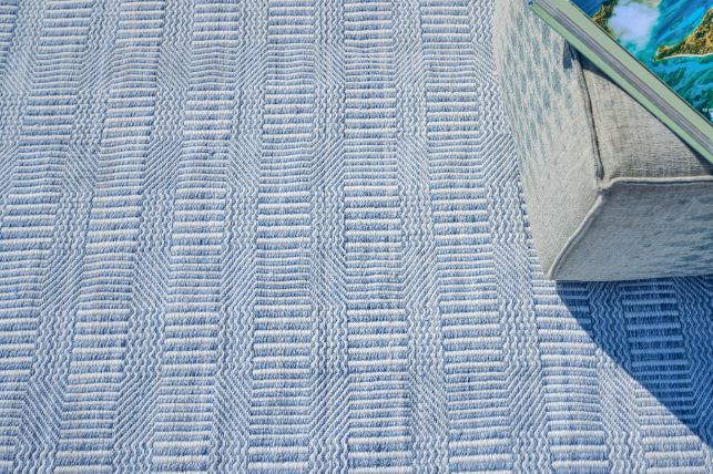Exquisite Rugs Naples INDOOR/OUTDOOR Handmade Flatwoven PET yarn Area Rug