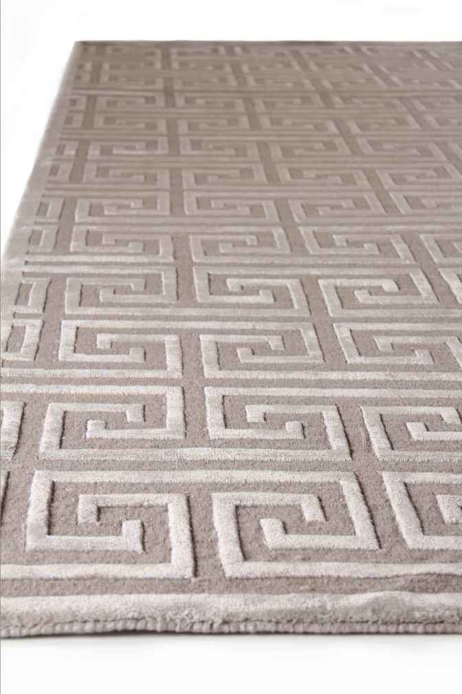 Exquisite Rugs Metro Velvet Handmade Hand-Knotted New Zealand Wool and Viscose  Area Rug