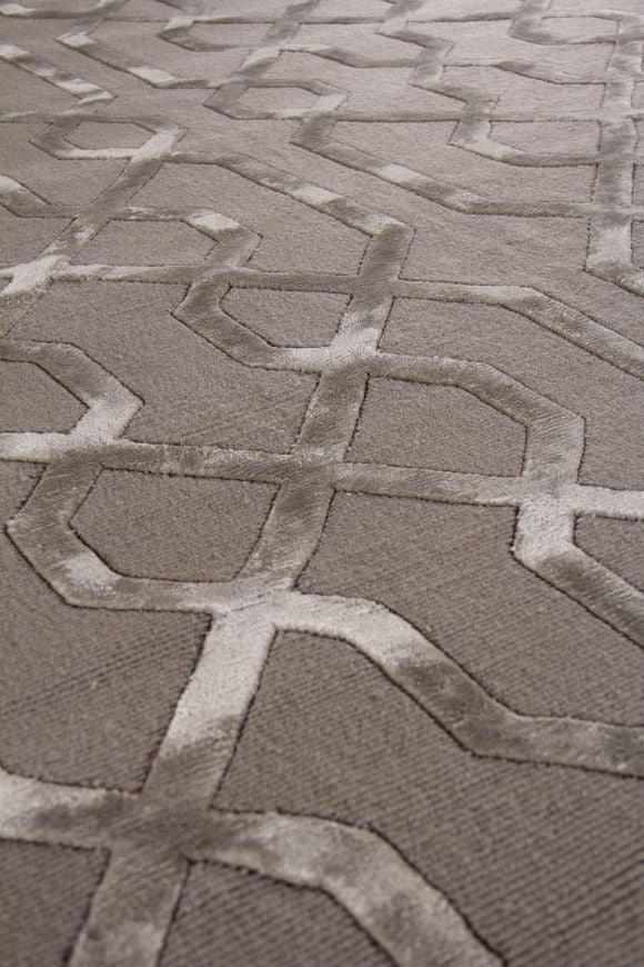 Exquisite Rugs Metro Velvet Handmade Hand-Knotted New Zealand Wool and Viscose  Area Rug
