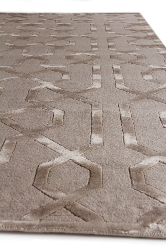 Exquisite Rugs Metro Velvet Handmade Hand-Knotted New Zealand Wool and Viscose  Area Rug