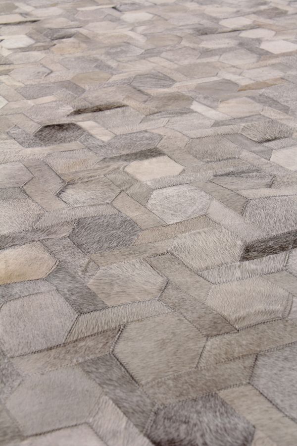 Exquisite Rugs Natural Hide Cowhide Silver Area Rug