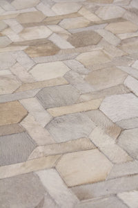 Exquisite Rugs Natural Hide Cowhide Silver Area Rug
