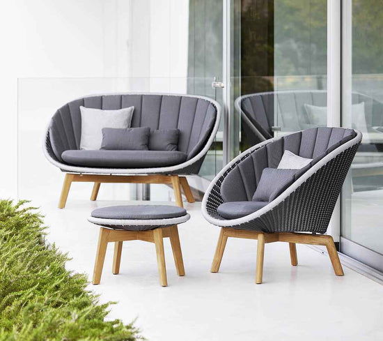 Cane-Line Peacock 2-Seater Sofa with Teak Legs - Cane-Line Weave