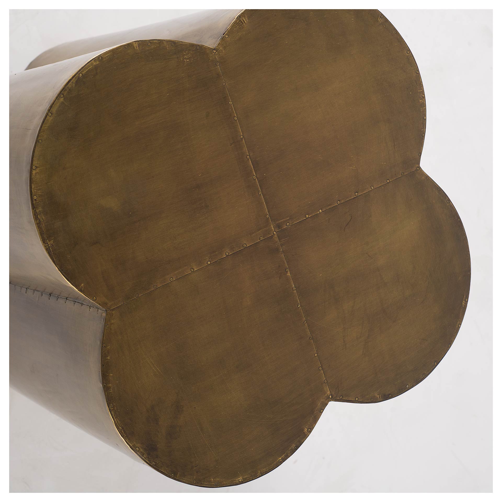 Mercana Quatrefoil 18L x 18W Gold Flower With Wooden Top Brass Cladding Accent Table