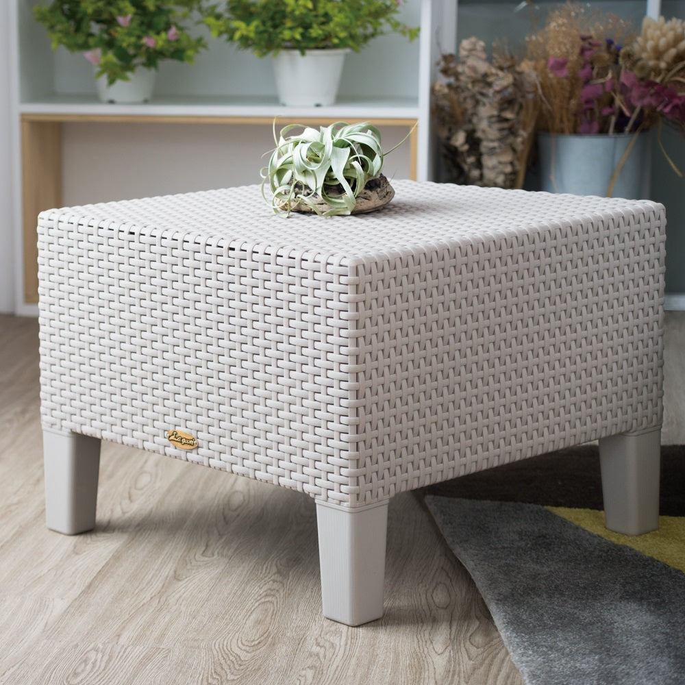 Lagoon Magnolia Grey/Black/Brown/Tan/White Rattan Side Table
