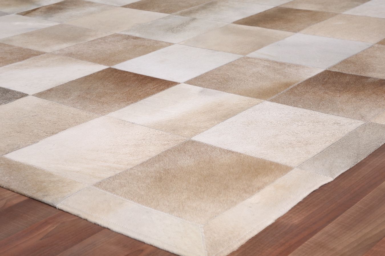 Exquisite Rugs Natural Hide Cowhide Silver Area Rug