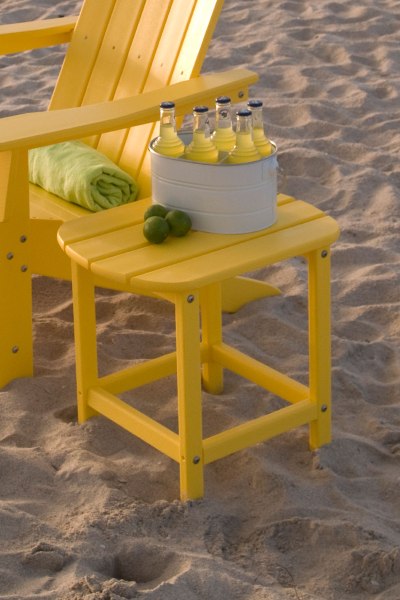 POLYWOOD¨ South Beach 18" Side Table