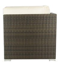 Source Outdoor Lucaya Corner
