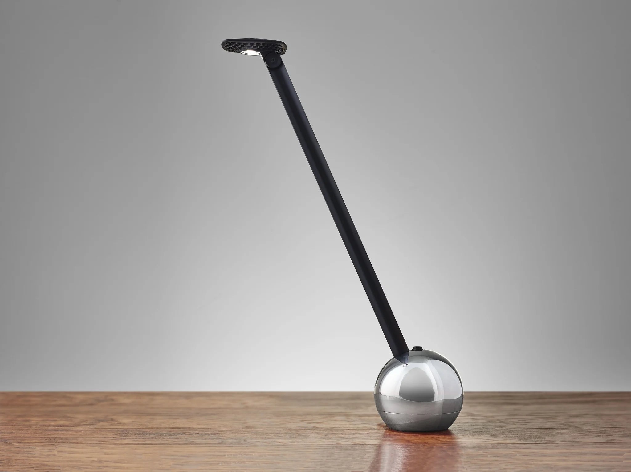 Adesso ADS360 Kiu LED Desk Lamp