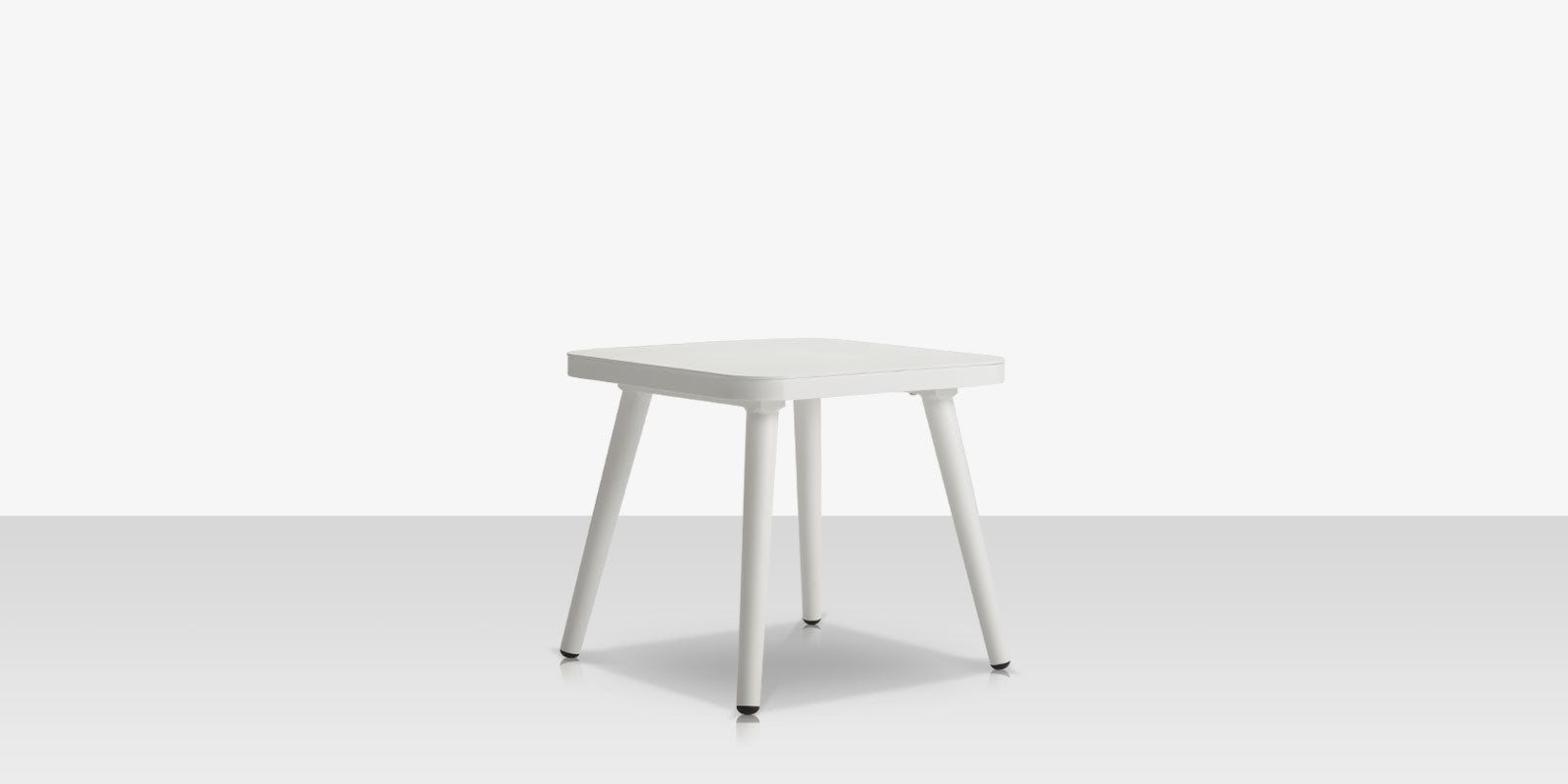 DecoScapes Aria 20" Square Aluminum Frame End Table