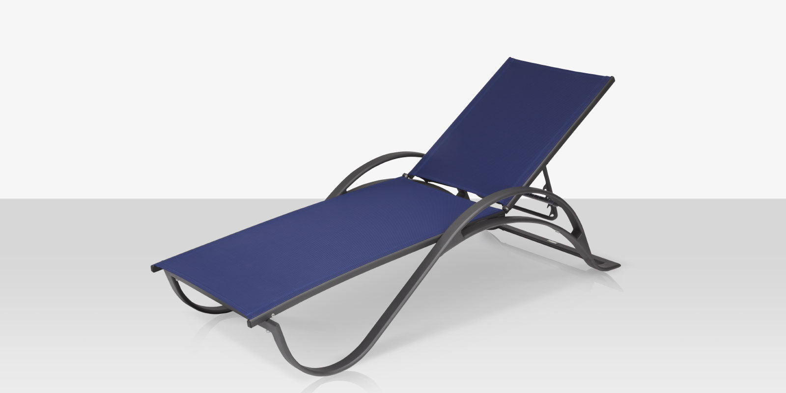 DecoScapes Atlantic Sled Chaise With Arms