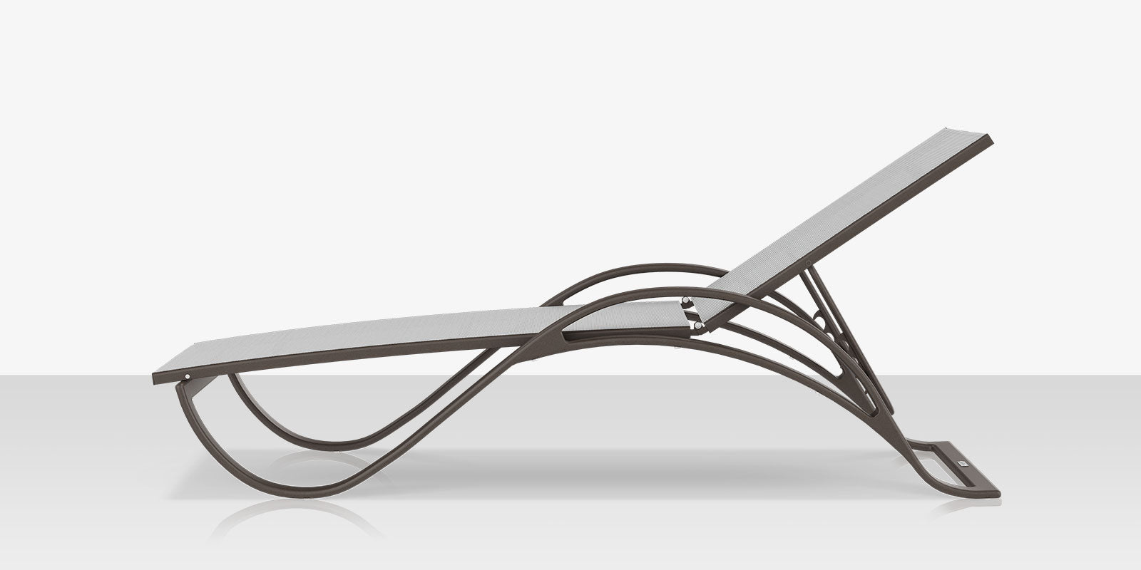 DecoScapes Atlantic Sled Chaise With Arms