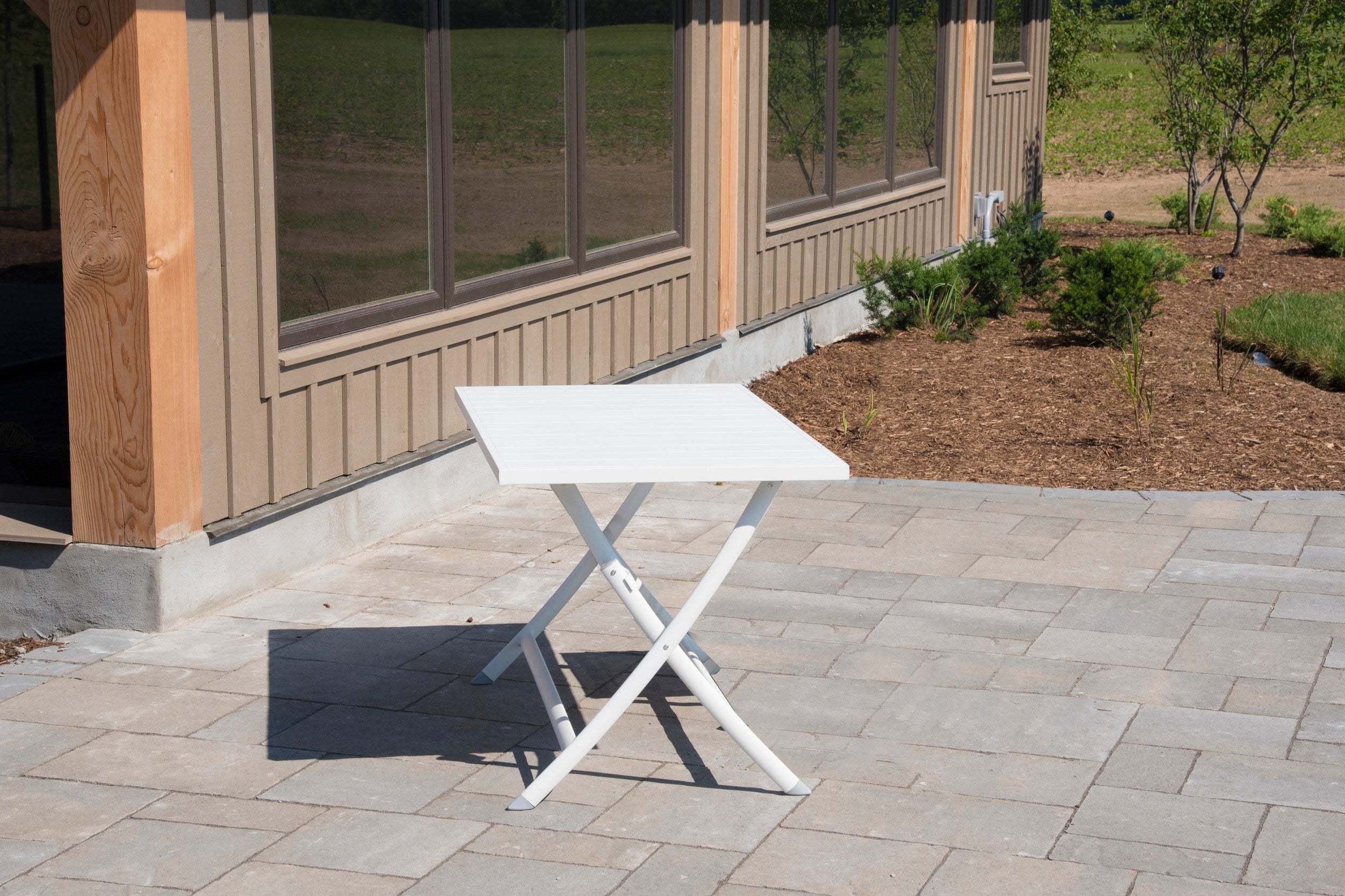 Vivere Brunch Aluminum Folding Table (White)