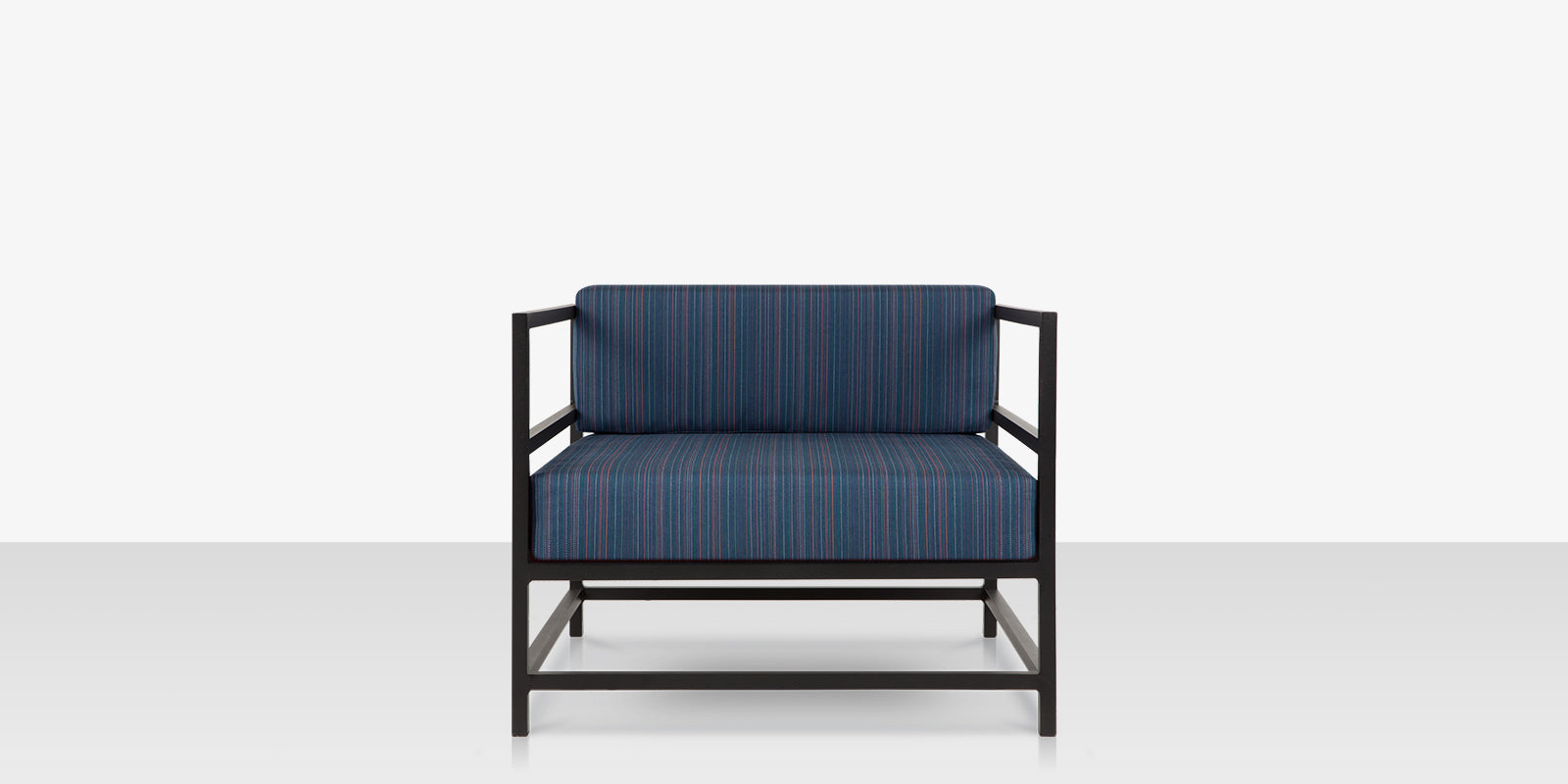 DecoScapes Delano Club Chair