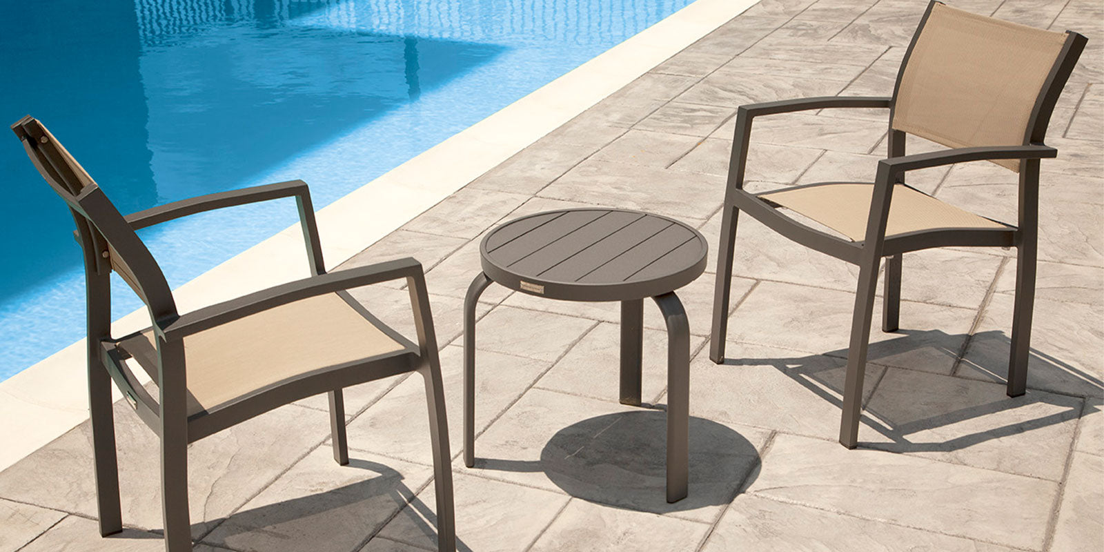 DecoScapes Atlantic Side Table (Slatted)