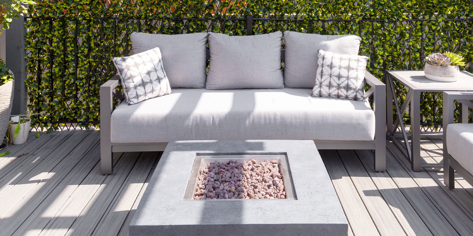 DecoScapes Dynasty Sofa