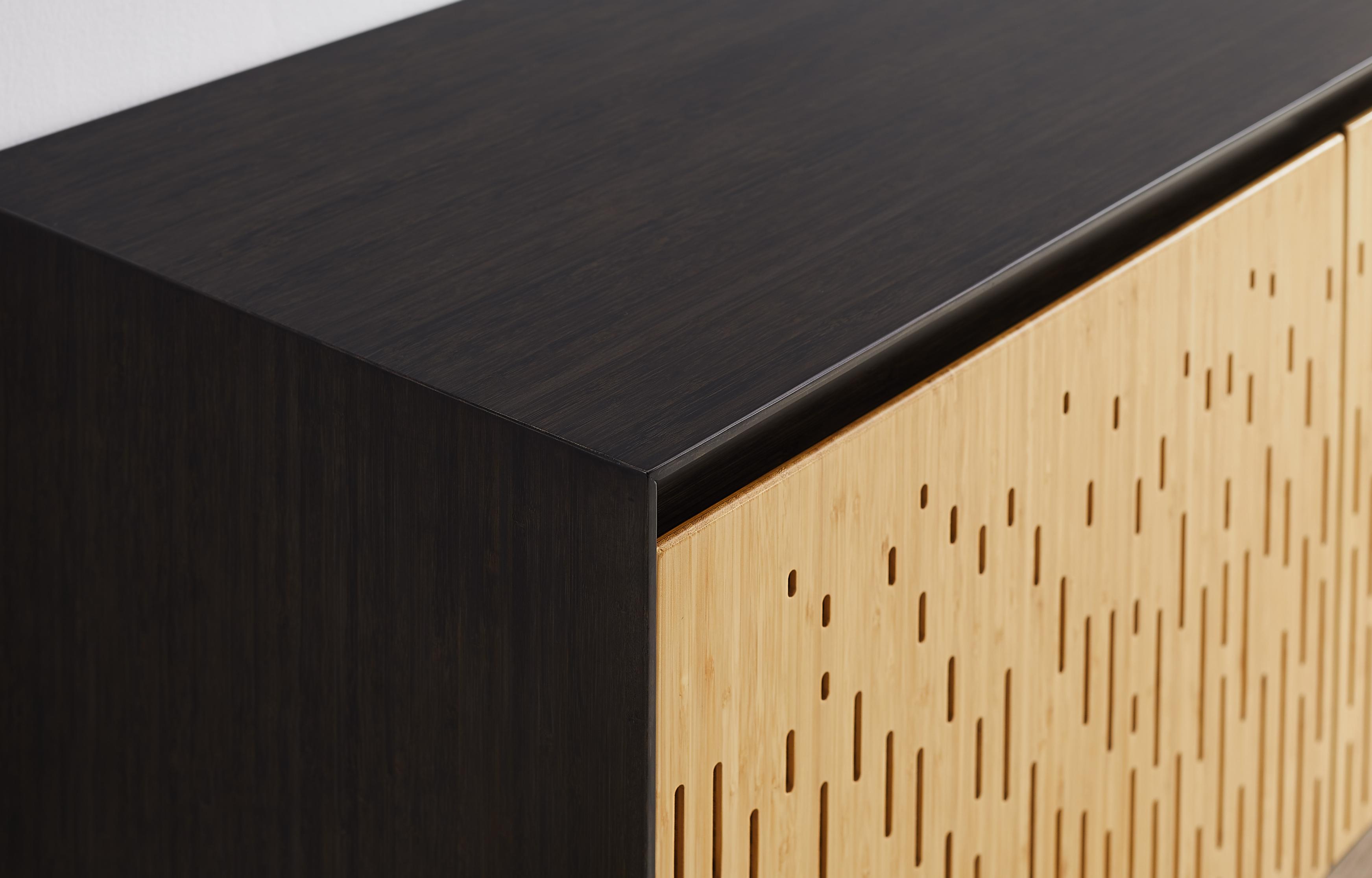 Greenington Hanna Sideboard In Caviar/Wheat