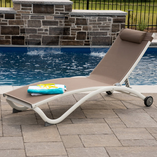 Vivere Glendale 4 position Aluminum Pool Lounger With Wheel & Pillow - Macchiato