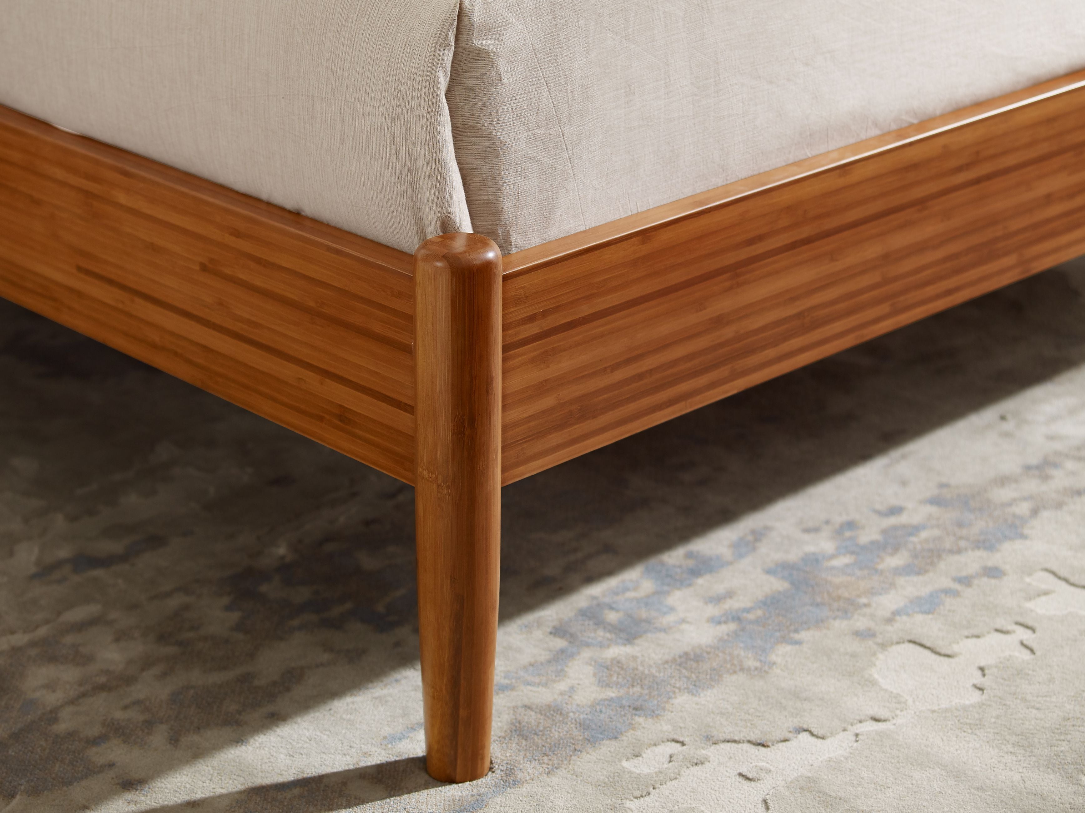 Greenington Monterey King Platform Bed - Amber / Wheat