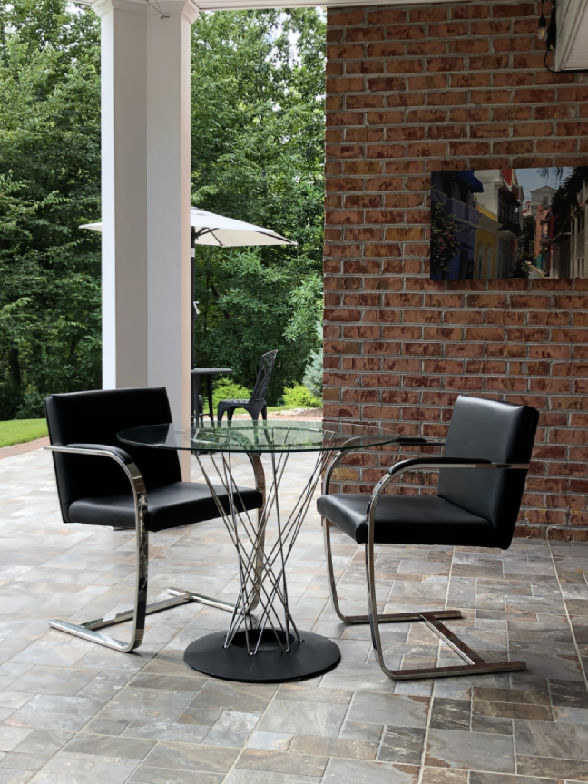 Woodstock Marketing Guthrie - Bistro Table