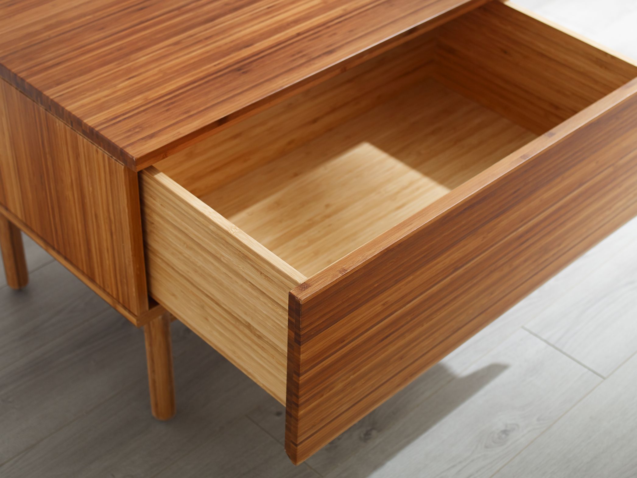 Greenington Ventura 1 Drawer Nightstand