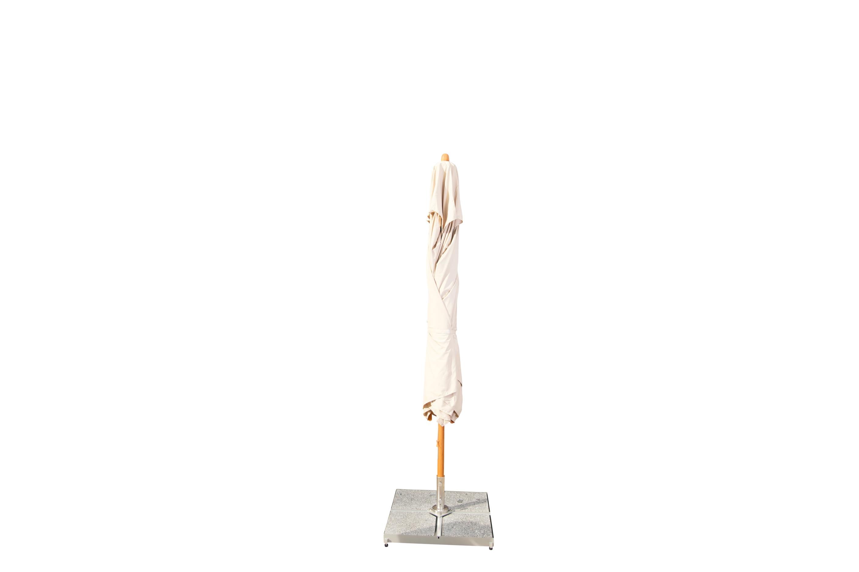 Bambrella Levante 2.5 x 3.5m (8.5 x 11.5) Rectangle Bamboo Umbrella