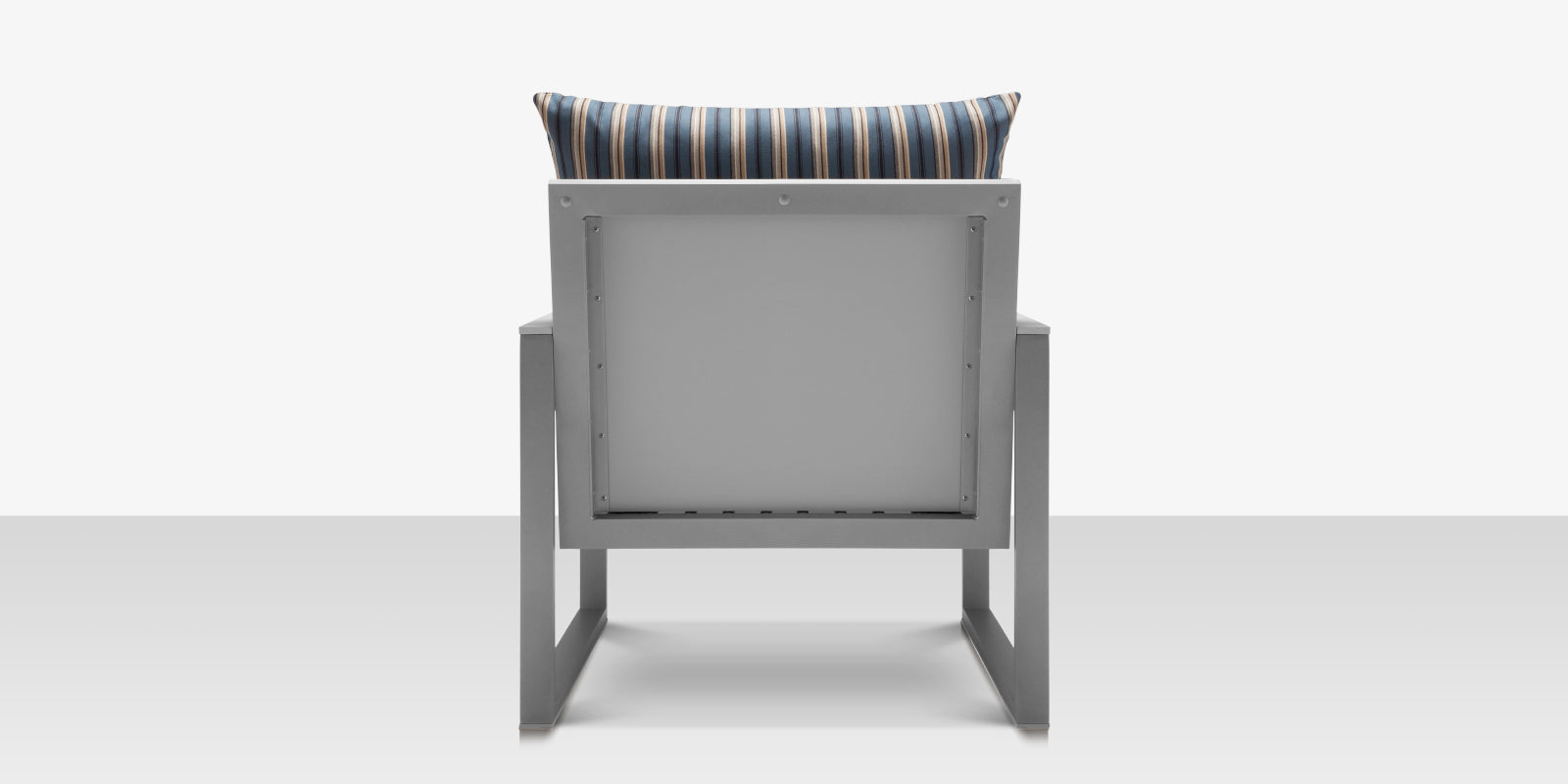DecoScapes Modera Club Chair
